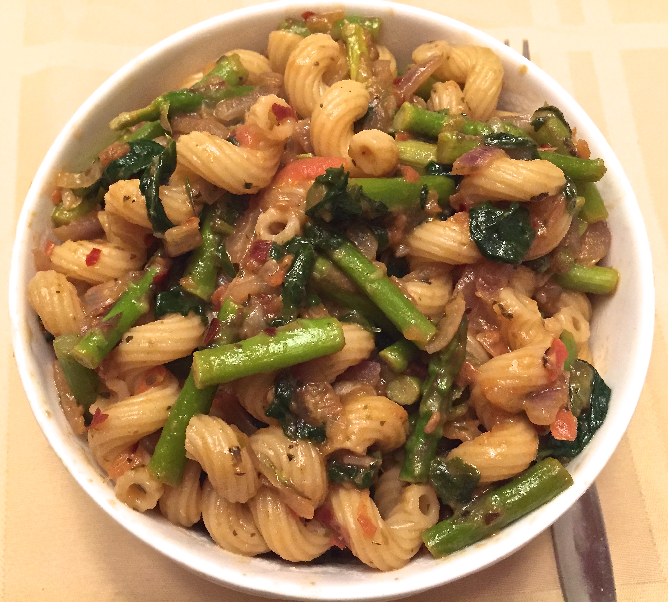 Pasta with asparagus