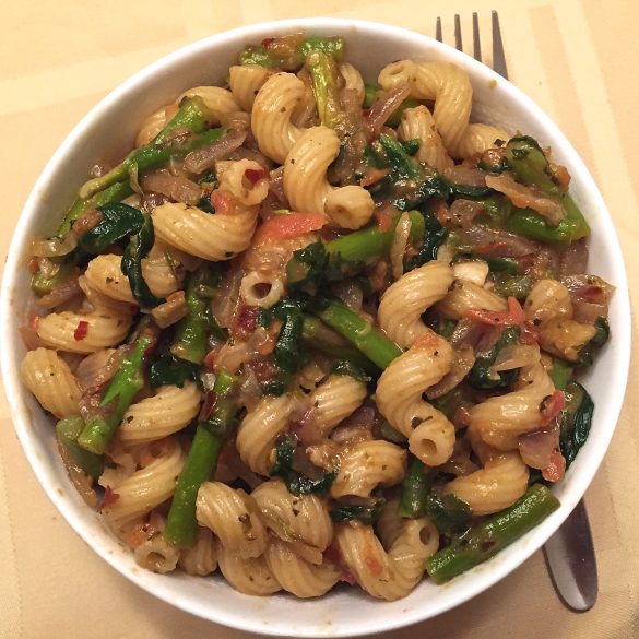 Pasta with asparagus