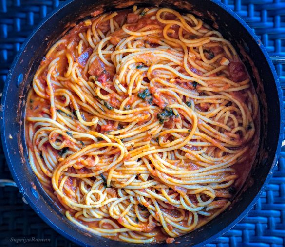 Chickpea Pasta & Basil Balsamic Marinara