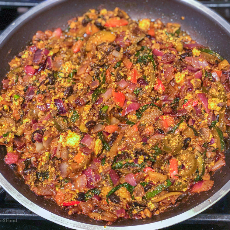 Tofu, Quinoa & Black Bean Scramble