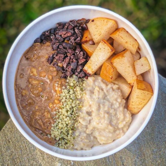 Spiced Pears + Vanilla Oat Bowl